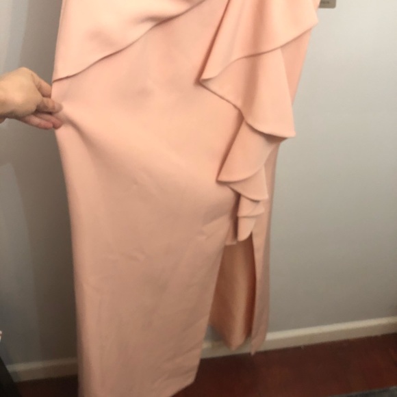 Eliza J Ruffle Front Gown - Picture 6 of 8